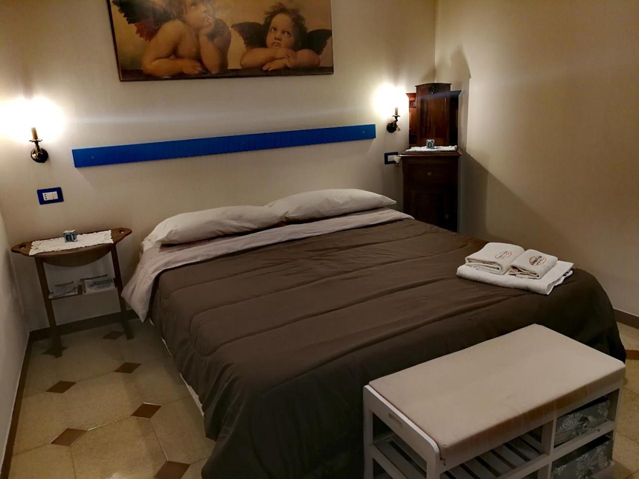 Le Soste Di Finzia Bed & Breakfast Ликата Екстериор снимка